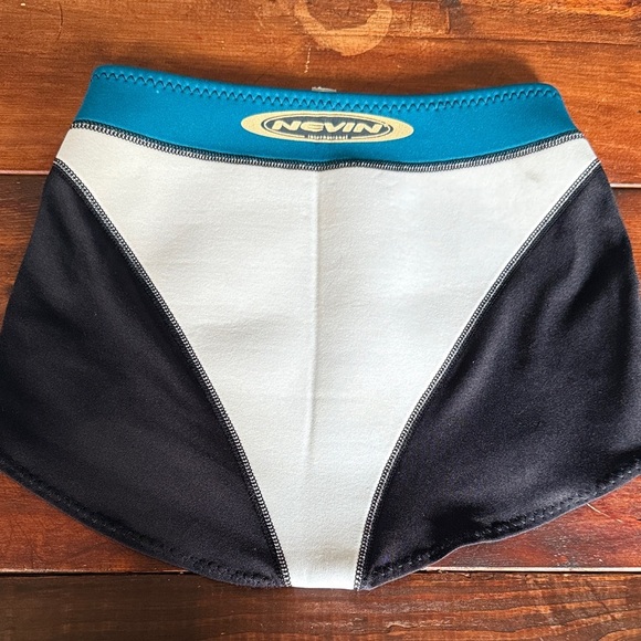 High-Waisted Black and Teal Surf Swim Shorts Nevin - Picture 2 of 5
